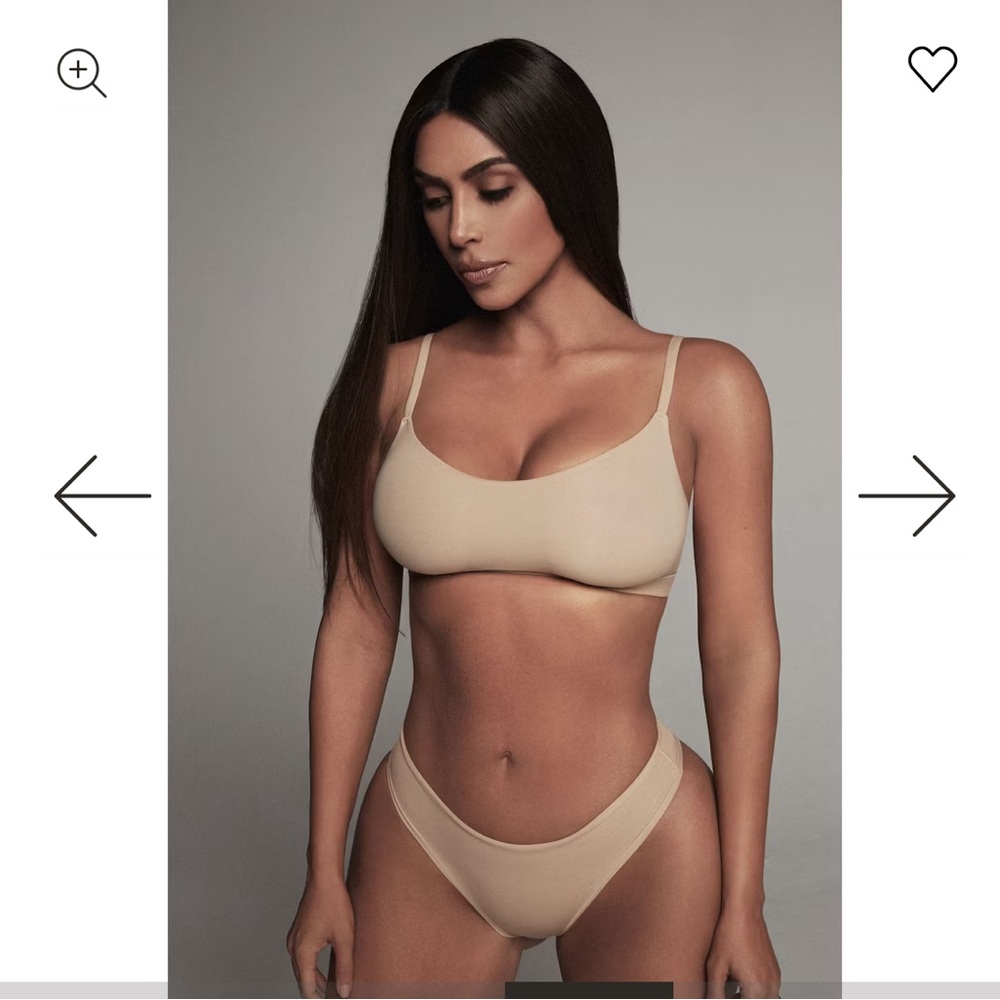 SKIMS Fits Everybody Scoop Bralette Black NWT